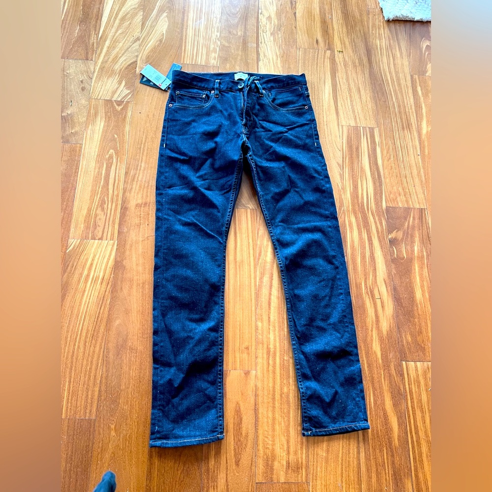 New with Tags Quiksilver dark blue slim fit stretch jeans 32/32